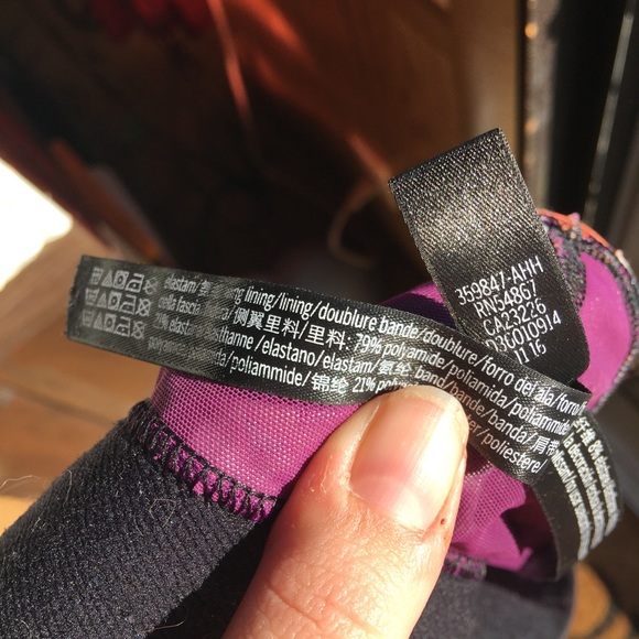 Women’s Victoria secret sport sports bra - Picture 8 of 16